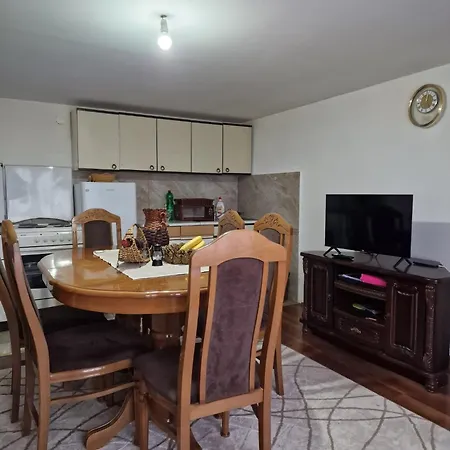 Domacinstvo Ristovic Banovo Polje